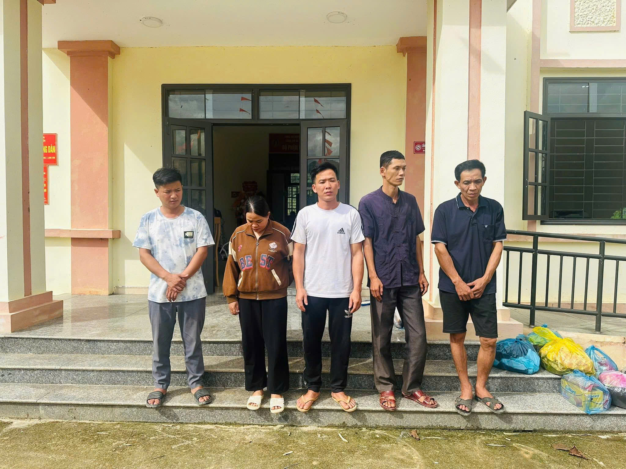 CÔNG AN XÃ THIỆN HOÀ TUẦN TRA, PHÁT HIỆN 01 VỤ 05 ĐỐI TƯỢNG ĐÁNH BẠC ❌🚫